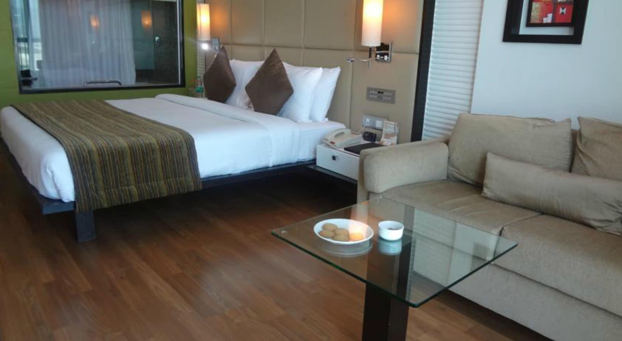 Ramada By Wyndham Navi Mumbai Exterior foto