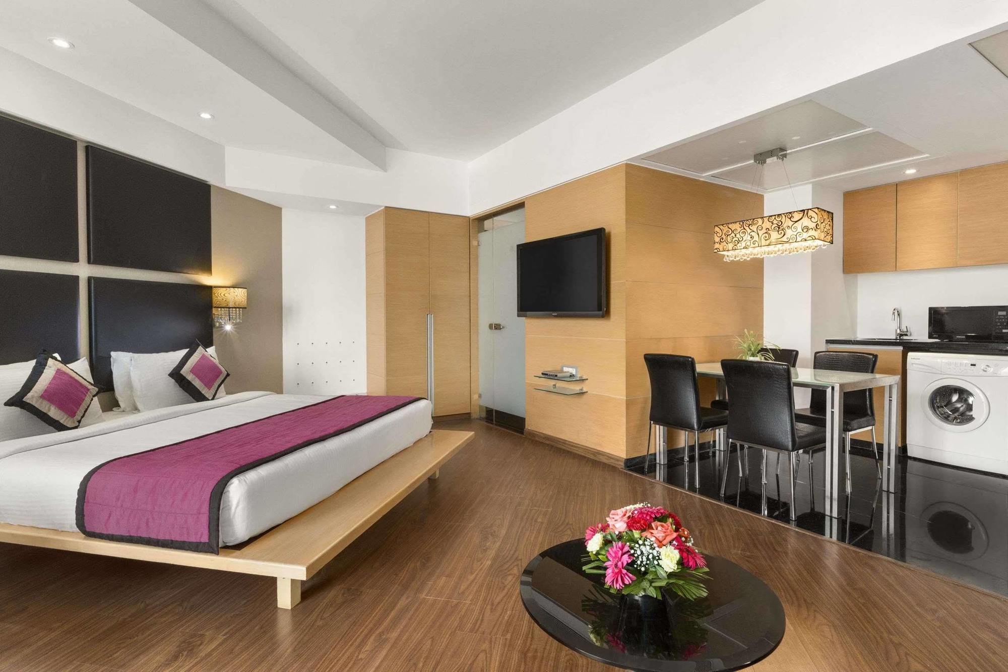Ramada By Wyndham Navi Mumbai Exterior foto