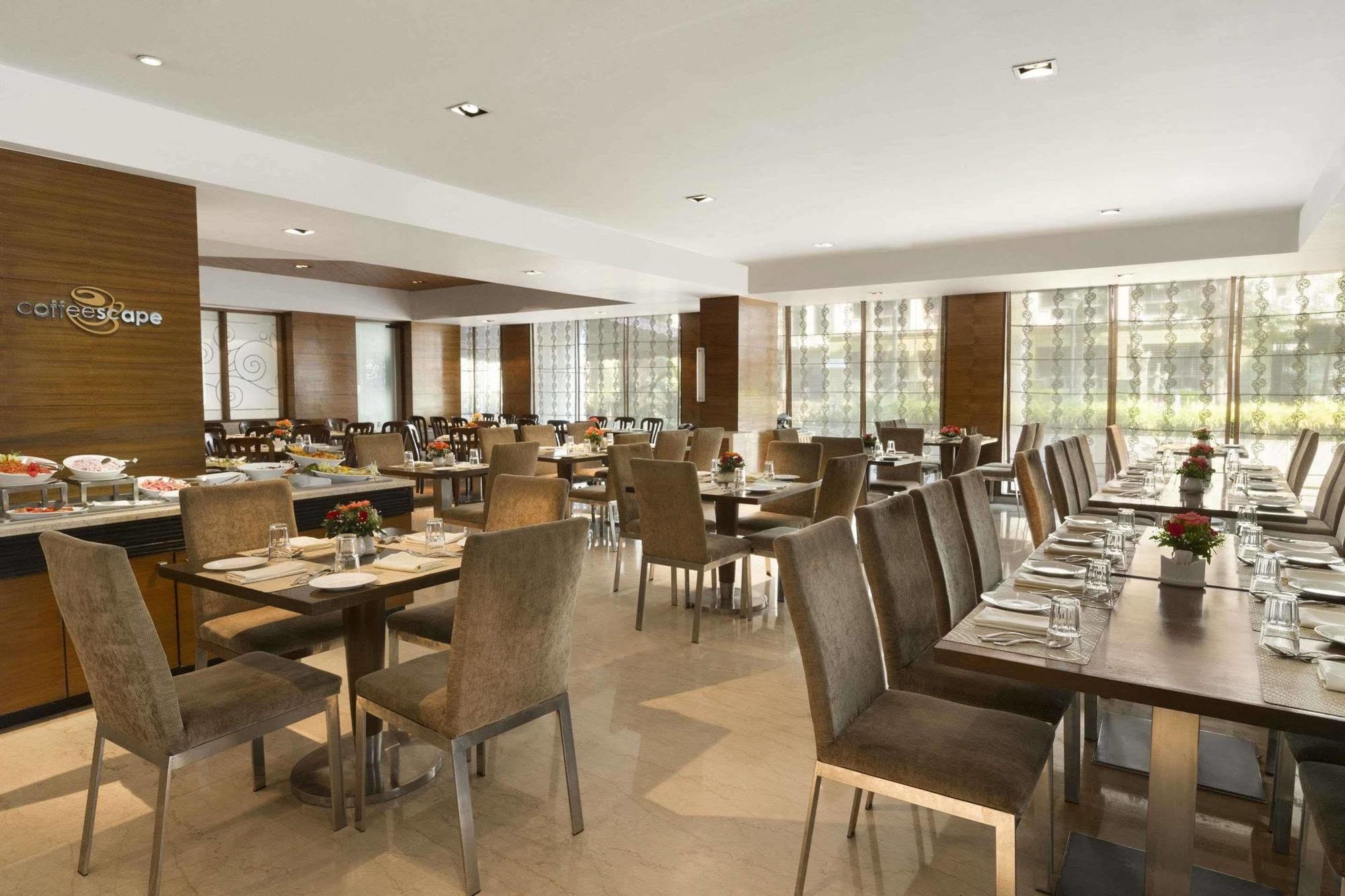 Ramada By Wyndham Navi Mumbai Exterior foto