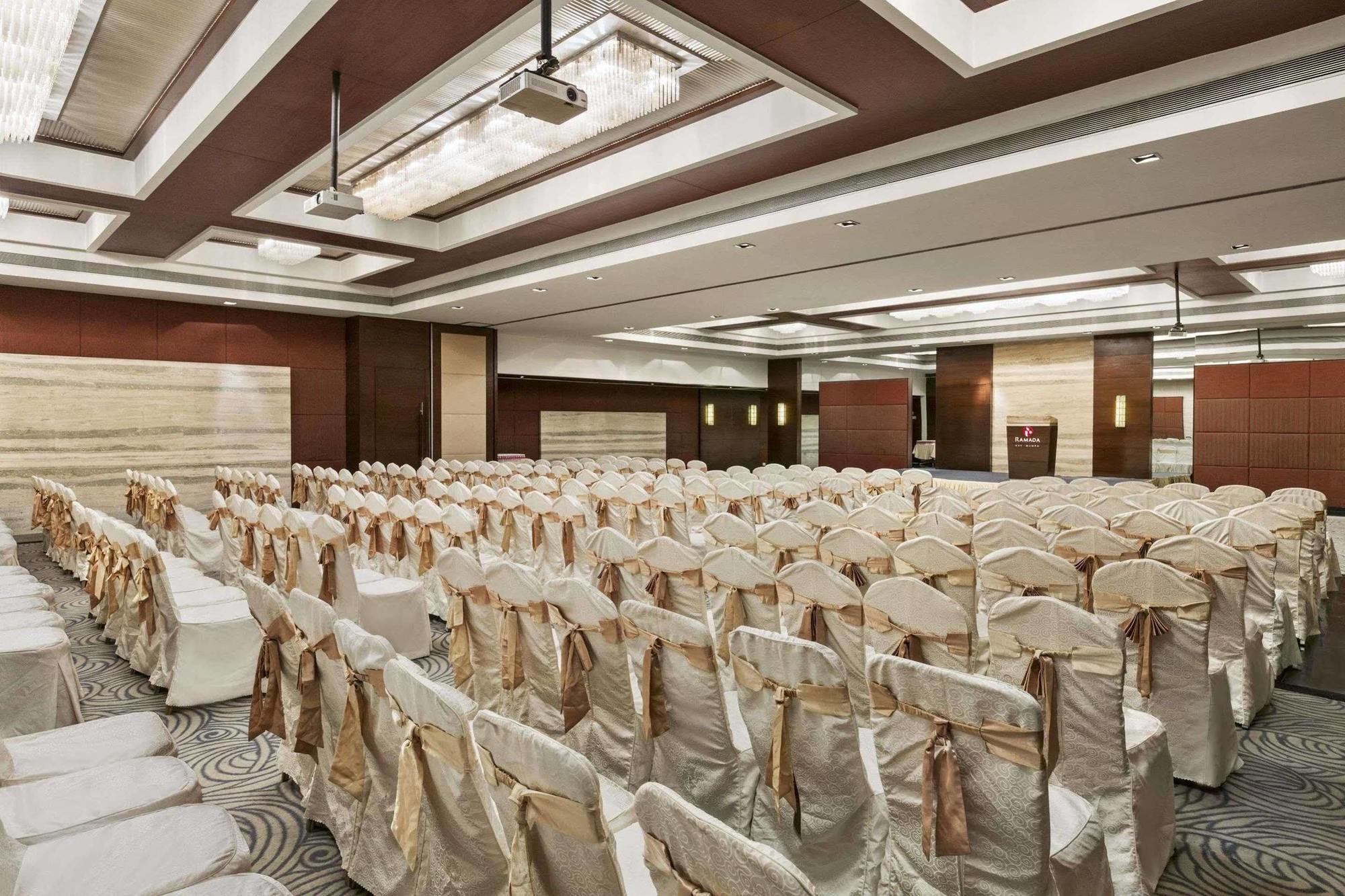 Ramada By Wyndham Navi Mumbai Exterior foto